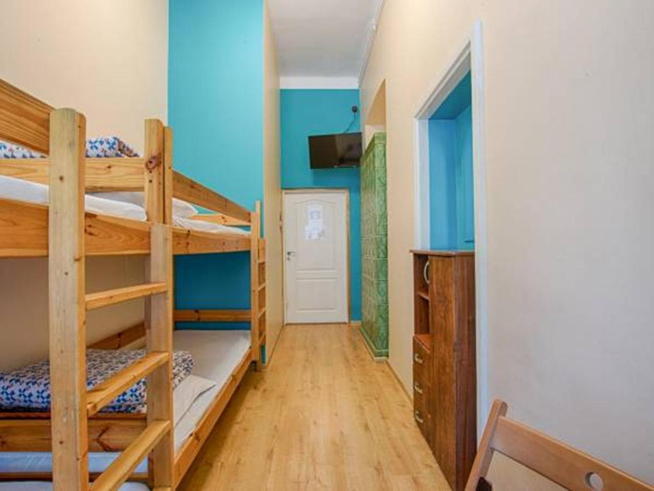 Euro Hostel Краков Экстерьер фото